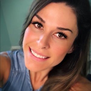 Meet your Posher, Christin